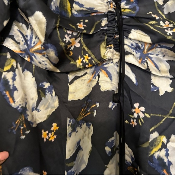 Cinq Á Sept Anders Dress size 4, new without tags - Picture 3 of 16